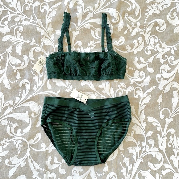 aerie Other - NWT Aerie Forest Green Lace Bralette and Panty Set XS XXS